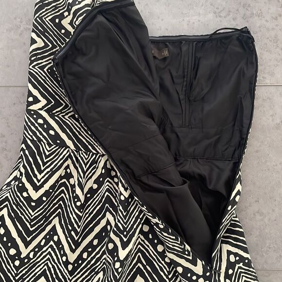 THE LIMITED strapless fit and flare dress black and cream lined zipper size 8 - Picture 9 of 14